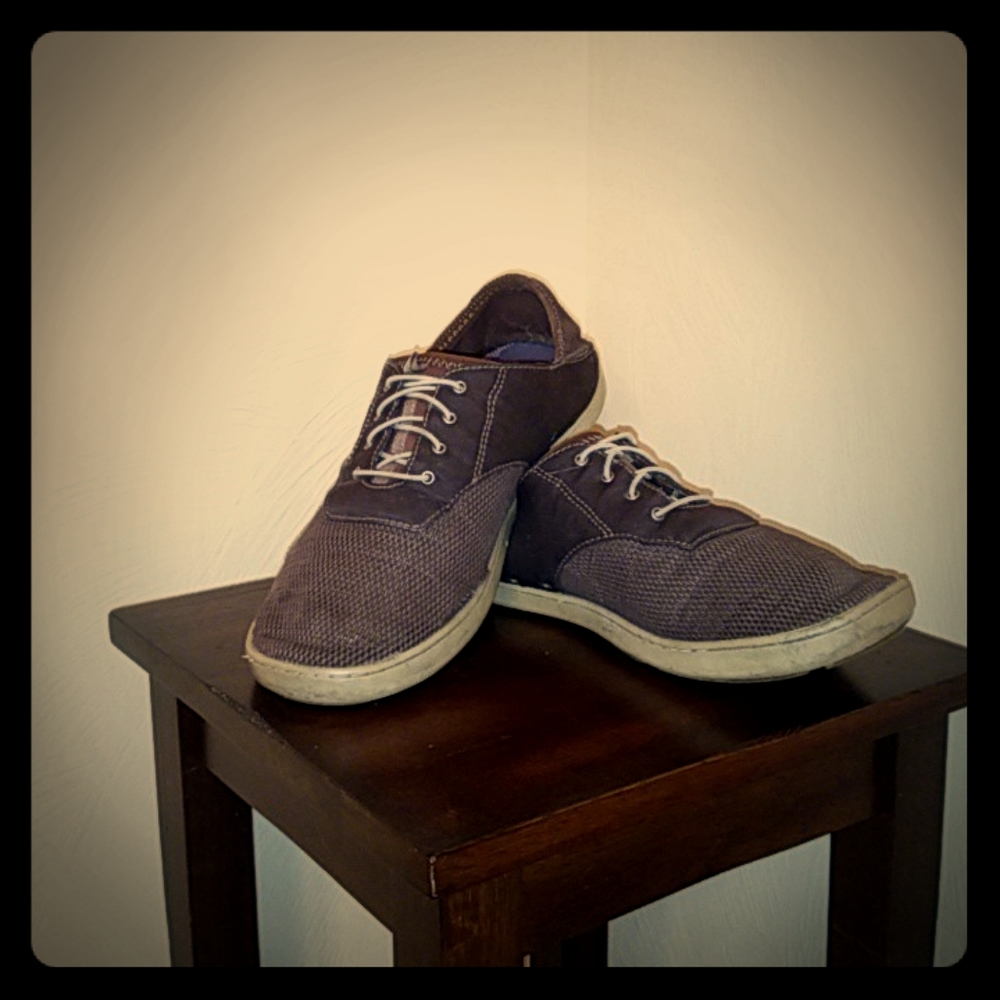 OluKai Nohea Moku Mens 11 Dark Brown Sneakers